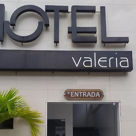 Oyo Hotel Valeria Салвадор Екстер'єр фото